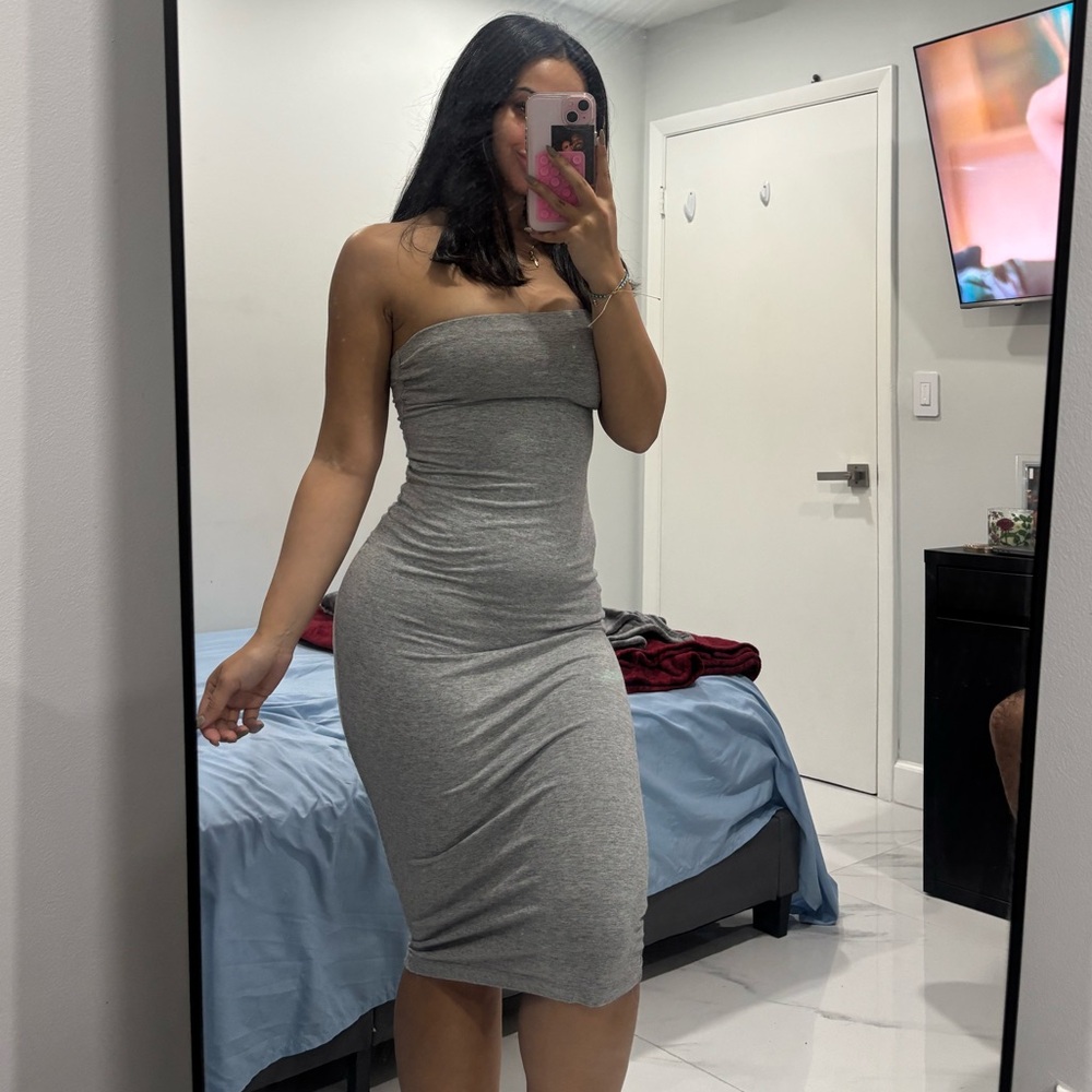 Gray strapless tube midi dress